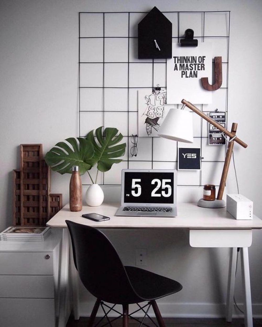 Ilmava seinäritilä muistiinpanoja varten 